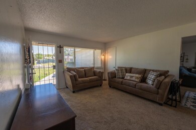 4363 N Eddy Ave, Fresno, CA 93727 - photo 4