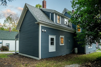 28 Searles St, Livermore Falls, ME 04254 - photo 4