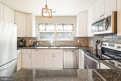 15337 Watermill Terrace, Woodbridge, VA 22191 - photo 6