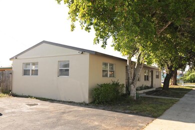 4500 Pinewood Ave unit 4504, West Palm Beach, FL 33407 - photo 2