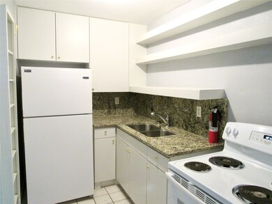 907 Heights Blvd unit 1, Houston, TX 77008 - photo 2