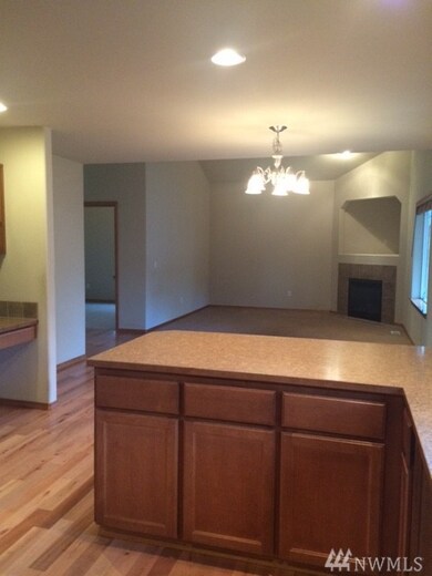 1404 Riddell Ave NE, Orting, WA 98360 - photo 5