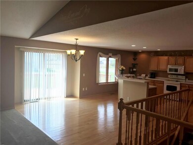 3026 White Oak Ln, Eau Claire, WI 54703 - photo 3