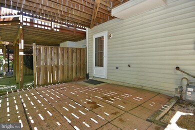20804 Ireland Ct, Germantown, MD 20874 - photo 2