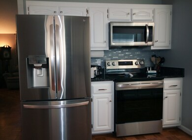 205 Russell St, Shelbyville, TN 37160 - photo 7