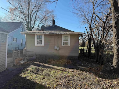 208 S Bendix Dr, South Bend, IN 46619 - photo 4