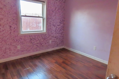 922 S Landrum St, Mount Vernon, MO 65712 - photo 7