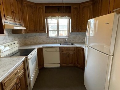 3081 Mosser Dr, Allentown, PA 18103 - photo 7