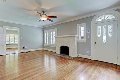 836 W Temple St, Houston, TX 77009 - photo 6