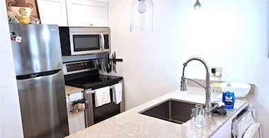Functional stainless steel and an Ikea cool vibe