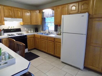 2425 Stark Ave, Elkhart, IN 46517 - photo 7