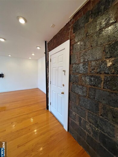 155 Union Ave unit 309, Rutherford, NJ 07070 - photo 3