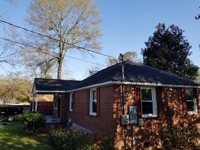 Front side view w/ new roof