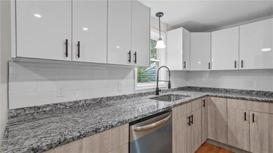 28 Douglas Rd, Warwick, RI 02886 - photo 4