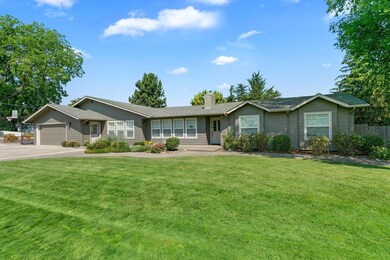 2992 Lapine Ave, Central Point, OR 97502 - photo 3