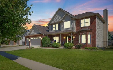 2104 Wiggins St, Champaign, IL 61822 - photo 3