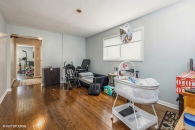 6106 N Mozart St, Chicago, IL 60659 - photo 7