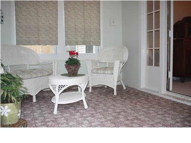 Wonderful, fully enclosed sunroom just off dining 