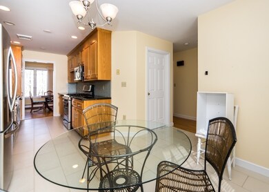 501 Lexington St unit 3, Waltham, MA 02452 - photo 6