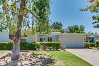 10325 W Highwood Ln, Sun City, AZ 85373 - photo 2