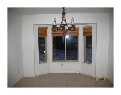 553 Parkside Ct, Chelsea, MI 48118 - photo 6