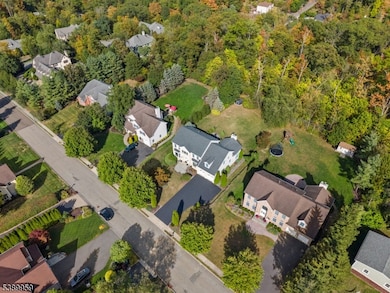 5 Berlin Ln, Towaco, NJ 07082 - photo 2