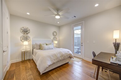 822 Wakefield Dr unit B, Houston, TX 77018 - photo 3