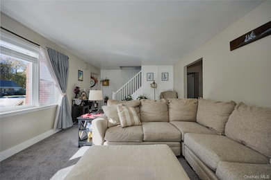 39 Alda Dr, Poughkeepsie, NY 12603 - photo 7