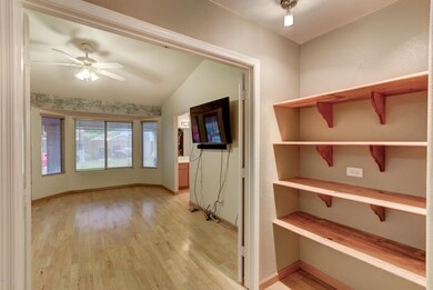 1349 W 15th Lane-19