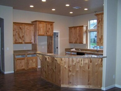 2267 Haviland Dr, Grants Pass, OR 97527 - photo 3