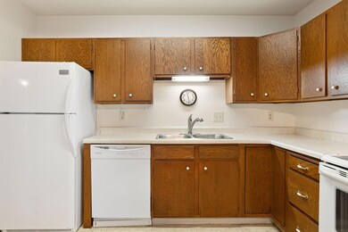 1200 18th Ave NW unit 111, Austin, MN 55912 - photo 4