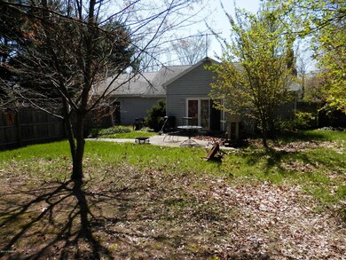 6769 Warren Woods Rd, Three Oaks, MI 49128 - photo 7