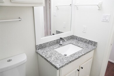 9406 Tree Bridge St, Houston, TX 77075 - photo 7