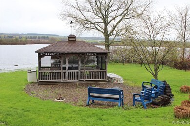 Gazebo & firepit