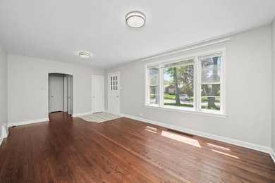 9944 Drury Ln, Westchester, IL 60154 - photo 6