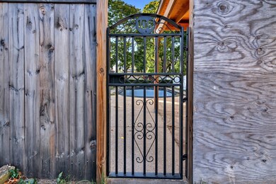 108 Otis St, Medford, MA 02155 - photo 4