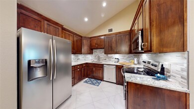 2428 Aquaduct Dr, Bedford, TX 76022 - photo 5