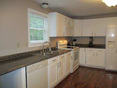 628 Hackett Hill Rd unit A001, Manchester, NH 03102 - photo 6