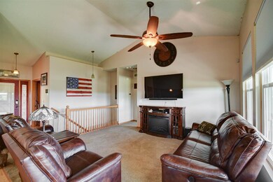10817 W Waterside Ct, Maize, KS 67101 - photo 4