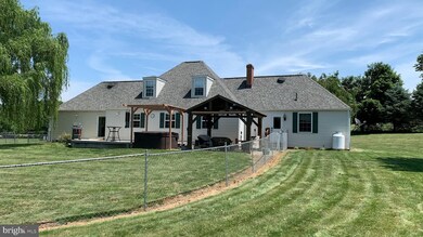 8073 Lofty Height Rd, Waynesboro, PA 17268 - photo 7