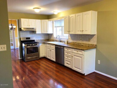 102 Mount Laurel Ln, Dingmans Ferry, PA 18328 - photo 5