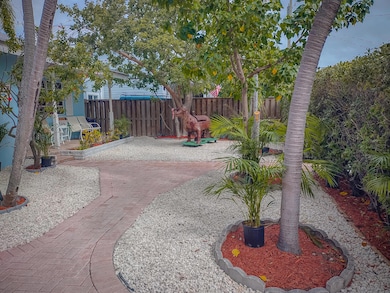 2311 Patterson Ave, Key West, FL 33040 - photo 6