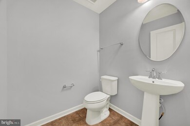 24897 Coats Square, Aldie, VA 20105 - photo 6