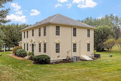 220 Hurricane Rd, Keene, NH 03431 - photo 4