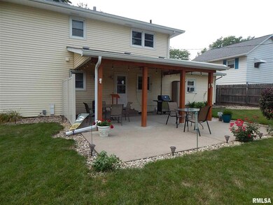 2655 N Fillmore St, Davenport, IA 52804 - photo 5