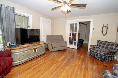 763 Coleridge Rd, Ramseur, NC 27316 - photo 3