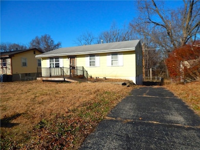 5308 NE 59th Terrace, Kansas City, MO 64119 - photo 2