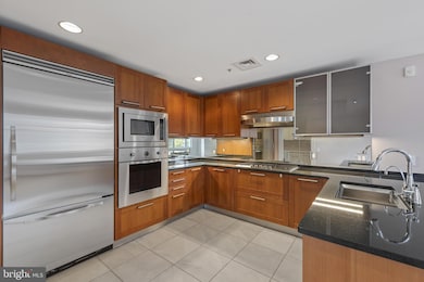 The Ritz-Carlton Residences, Baltimore, MD 21230 - photo 6