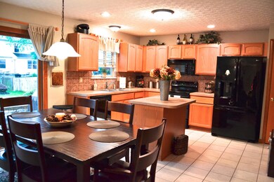 Kitchen and Eating Space