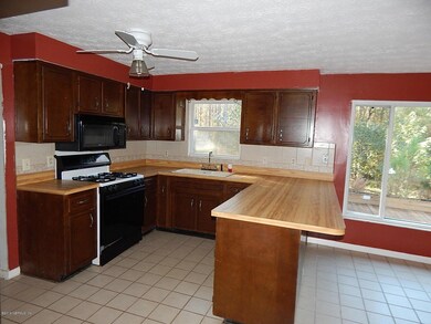 4041 Inglewood Dr, Middleburg, FL 32068 - photo 6